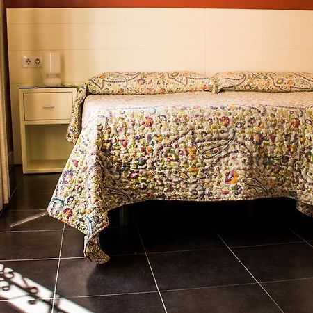 Hostal San Vicente II Севілья Екстер'єр фото