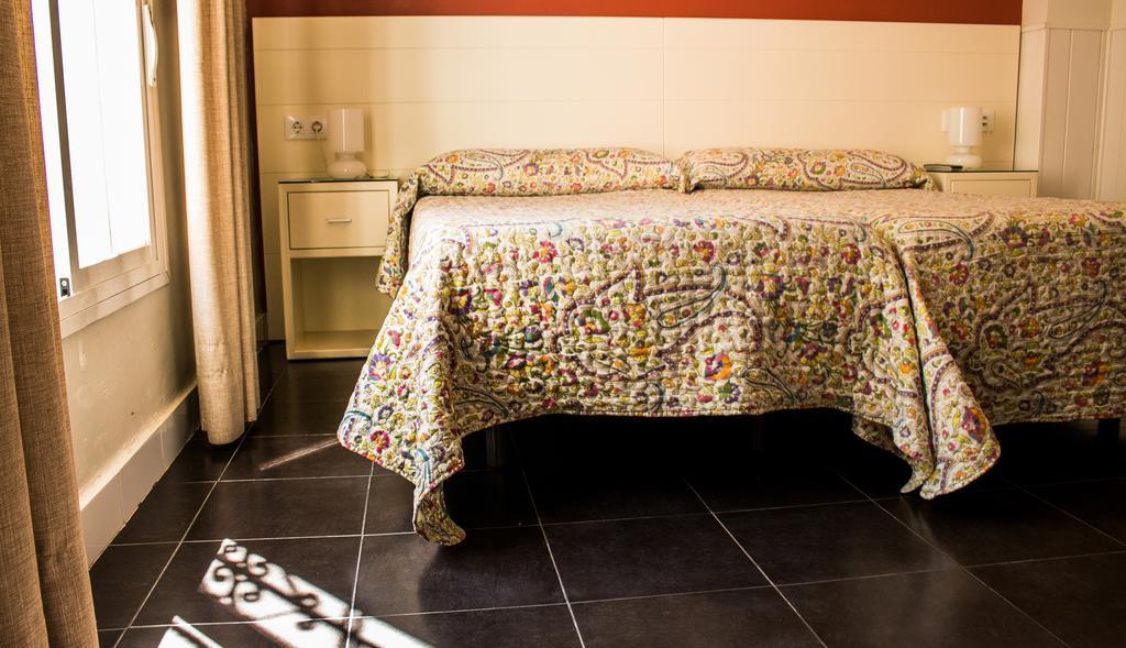Hostal San Vicente II Севілья Екстер'єр фото